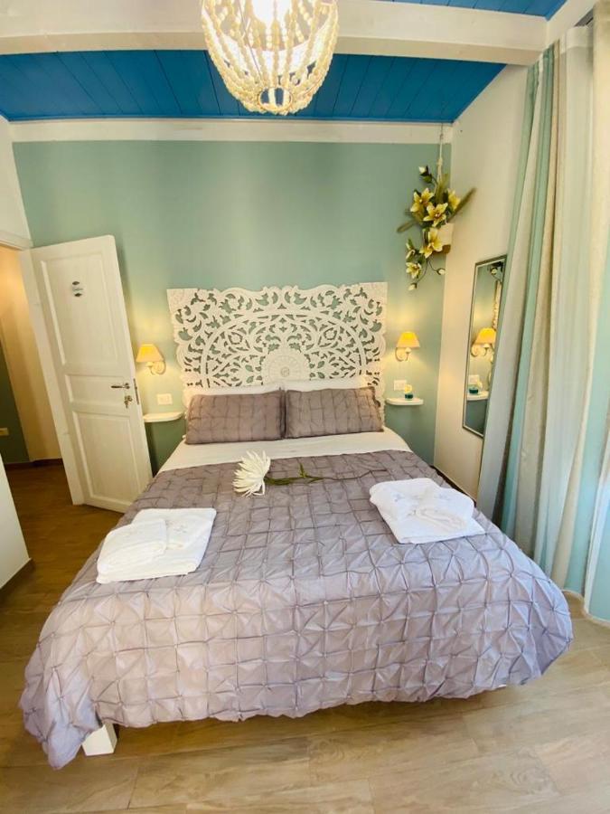 Fior Dei Carmeliti Rooms And Parking Tropea Eksteriør billede