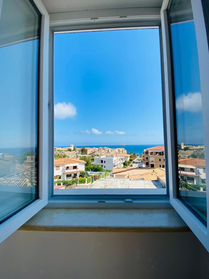 Fior Dei Carmeliti Rooms And Parking Tropea Eksteriør billede